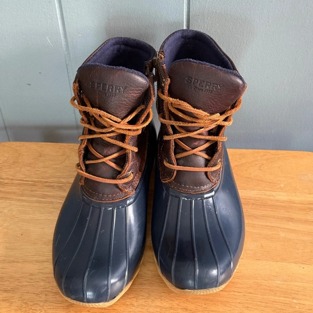 Sperry Saltwater Duck Rain Boot Womens 9 Navy Zip Leather Waterproof STS91175